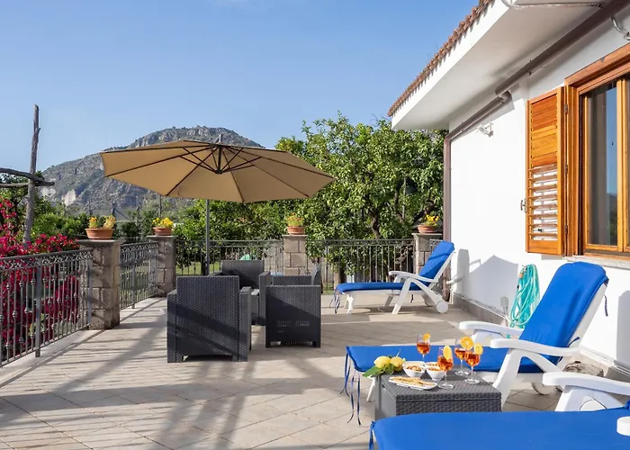 Giardino Di Nonno Lucio - Surrounded By Lemon Tree