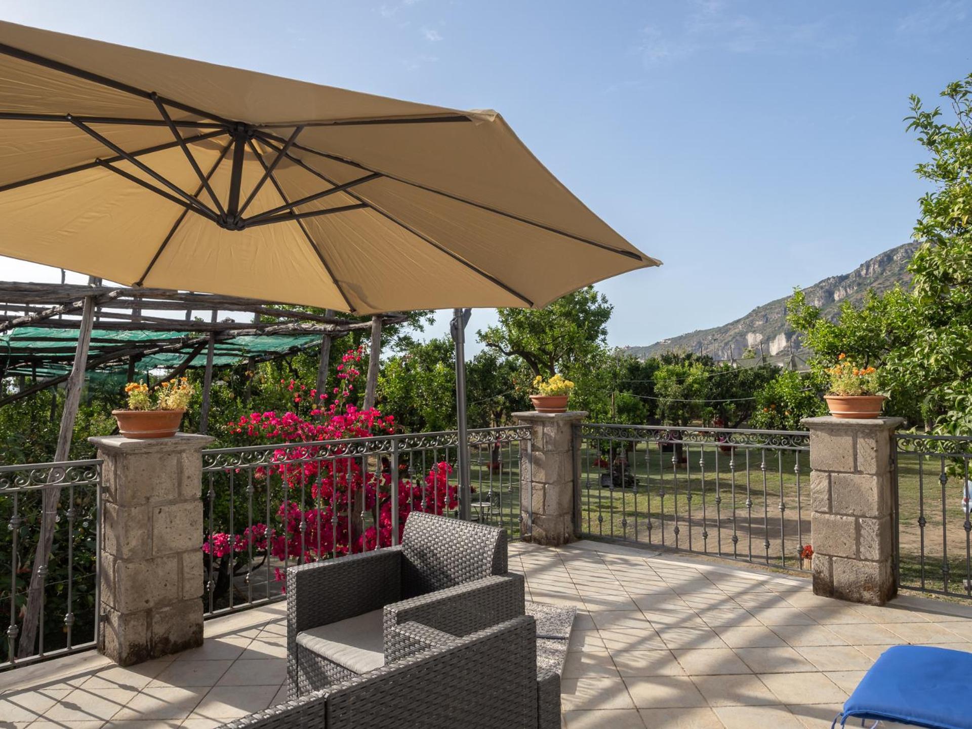 Holiday home Giardino Di Nonno Lucio - Surrounded By Lemon Tree